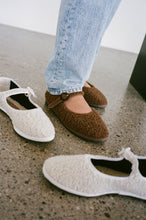 Load image into Gallery viewer, Mary Jane Faux Curly - Brown