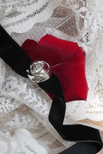 Load image into Gallery viewer, Rose Choker Necklace - Silver
