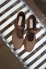 Load image into Gallery viewer, Mary Jane - Brown