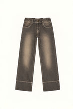 Load image into Gallery viewer, Karli Jeans
