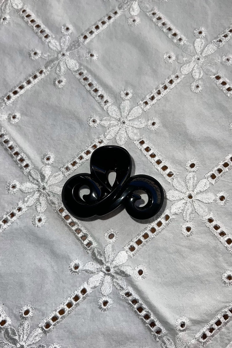 Swirl hair clip
