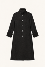 Load image into Gallery viewer, Lopu coat - Black
