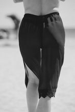 Load image into Gallery viewer, Rose skirt
