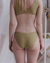 Load image into Gallery viewer, Pam Pants - Sage Green
