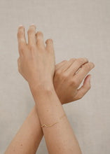 Load image into Gallery viewer, Brenda Bracelet
