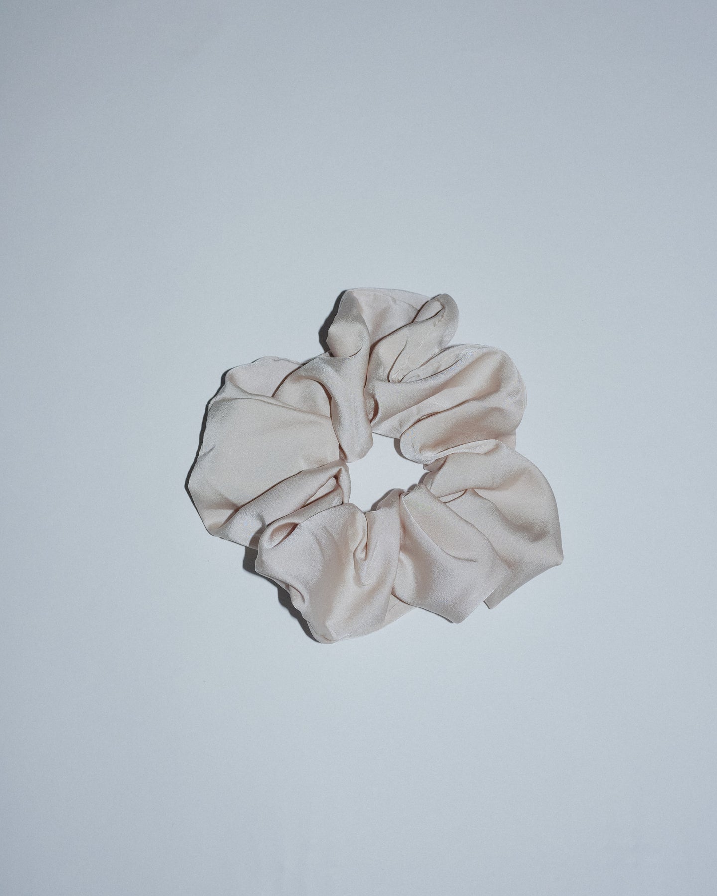 DM Scrunchie - Creme