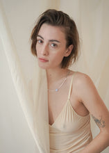 Load image into Gallery viewer, Skylar Blonde Agate Chain
