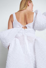 Load image into Gallery viewer, Snow Dress White
