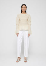 Load image into Gallery viewer, Smocked Cotton-linen Top - Cream
