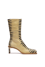 Load image into Gallery viewer, Amparo Cream Boots
