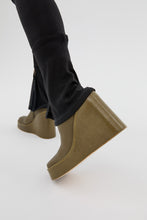 Load image into Gallery viewer, Hanea Khaki Boots
