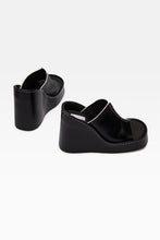 Load image into Gallery viewer, Rhea Black Sandals
